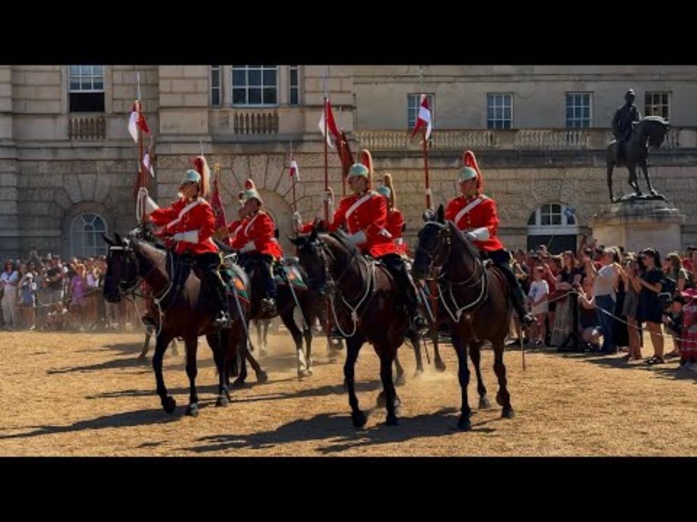 Super Rare: Canadian Troopers Take Over Horse Guards 🇨🇦🇬🇧