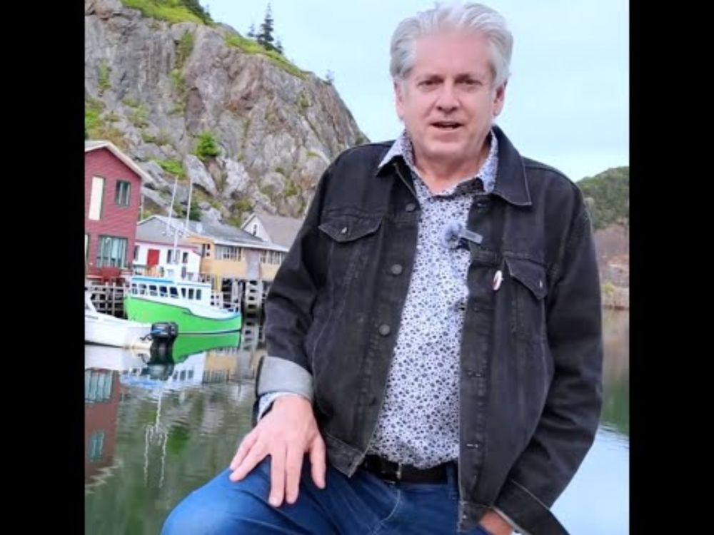 TRUMP WILL NEVER TAKE THIS LAND: CHARLIE ANGUS IN QUIDI VIDI