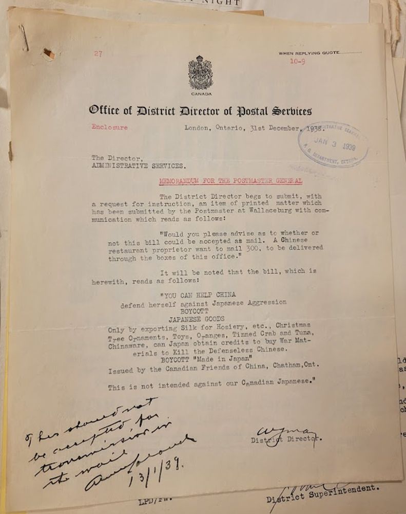 Letter from District Director of Postal Services, London, Ontario, to Director, Administrative Services, Post Office Department, Ottawa, Dec 31, 1938, inquiring about sending leaflet advocating boycott of Japanese goods through the mail.