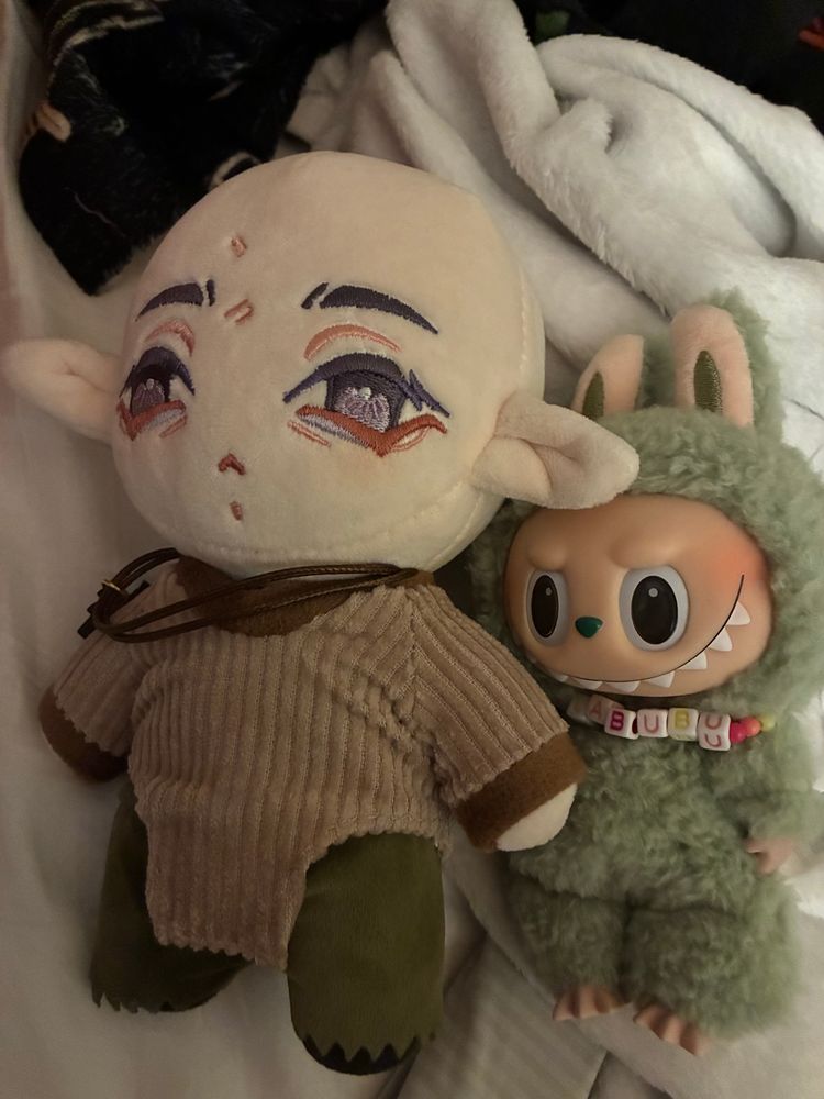 LABUBU and solas plushies 