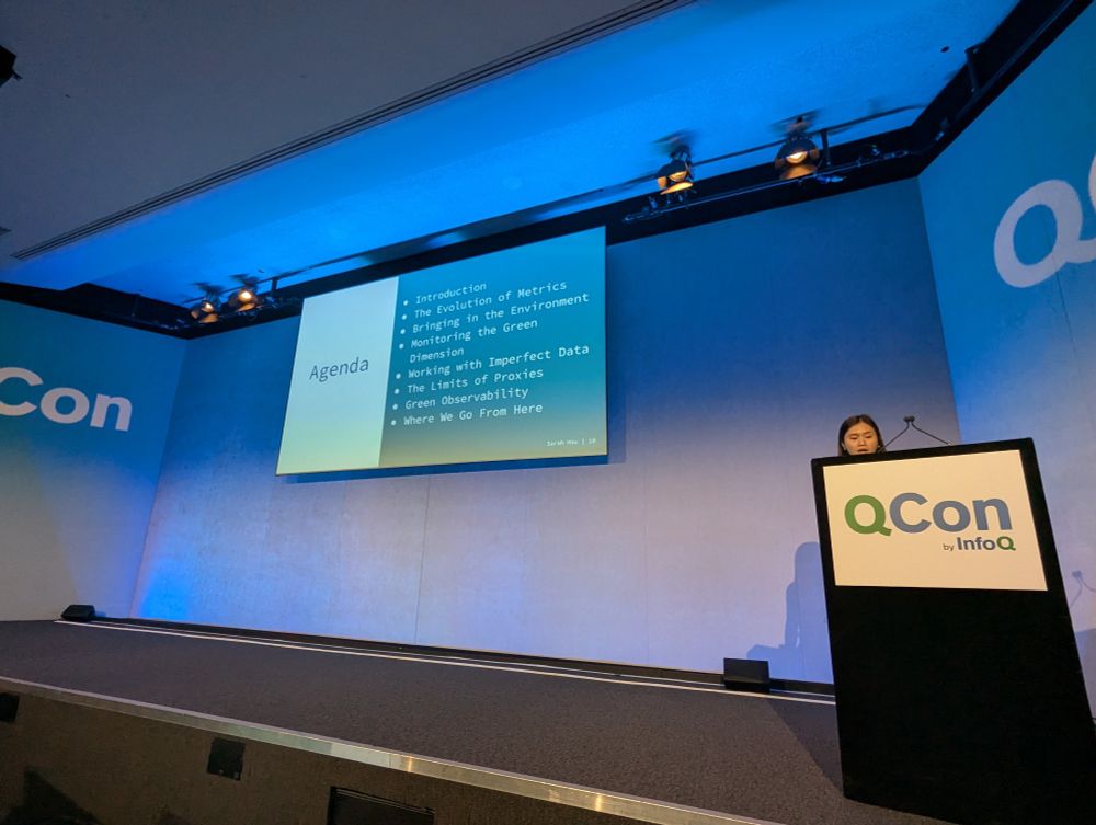 Sarah Hsu about to talk about observability and green software at QCon London 2025