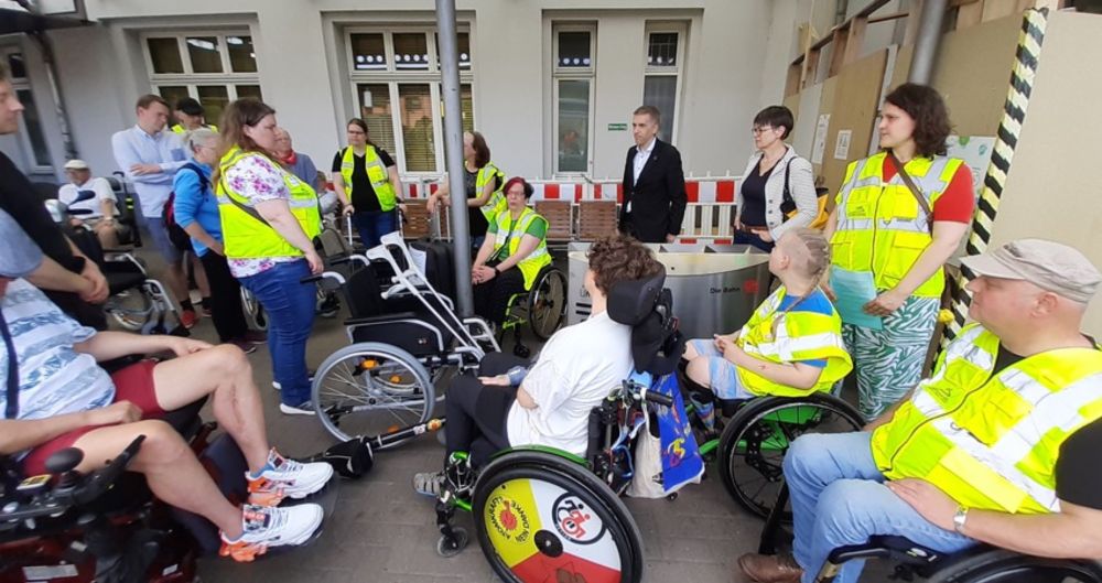 Aufzug-Umbau am Bahnhof Lüneburg: Behindertenbeirat appelliert mit offenem Brief an die Bahn - Lüne-Blog