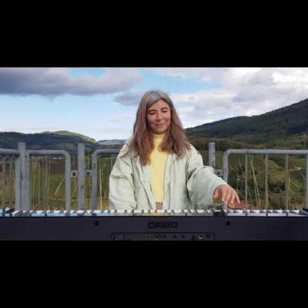 Un Piano Sur La Mer - romantic piano cover