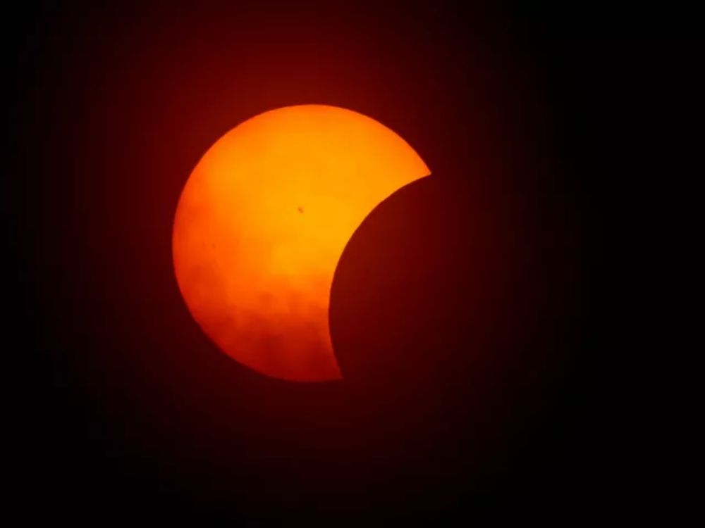 Eclipse solar poderá ser observado em regiões do Brasil