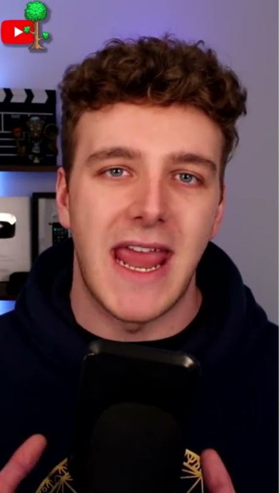 Real chippy gaming from YouTube photo
Hes famous, cool, popular and real