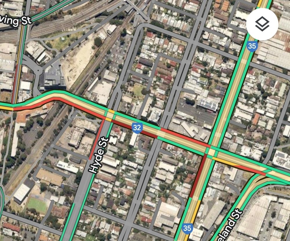 Map of heavy traffic designated red around me