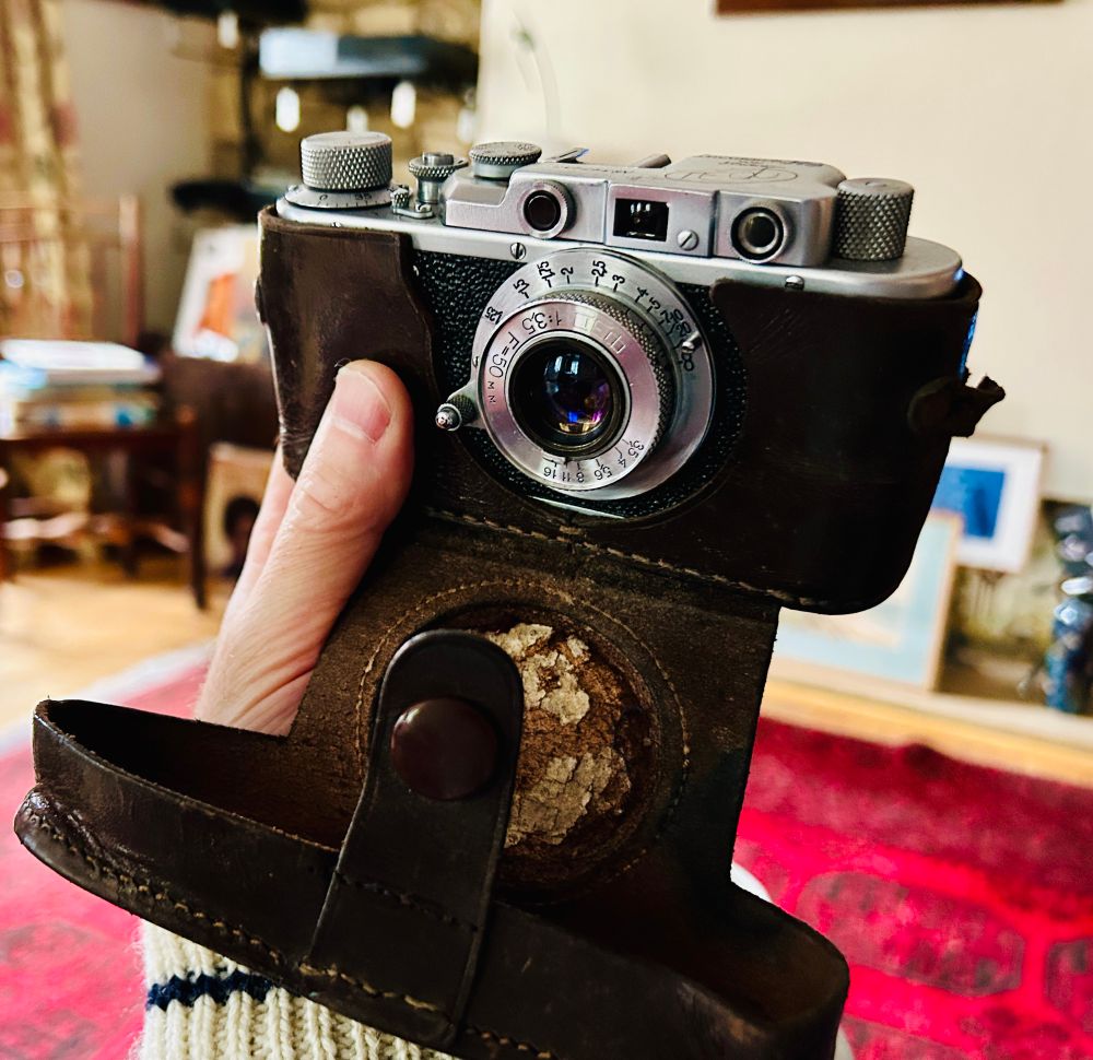Leather Leica Camera Case, knackered inners.