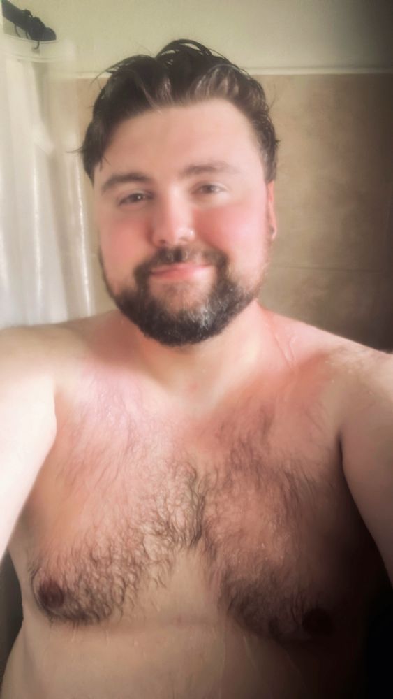 A very hazy and dreamy shower selfie 