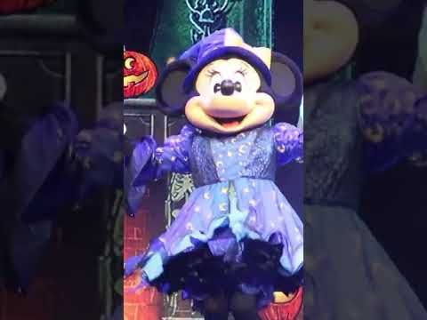 Who is the Ghost ?  #minniemouse #halloween #disney #disneyland