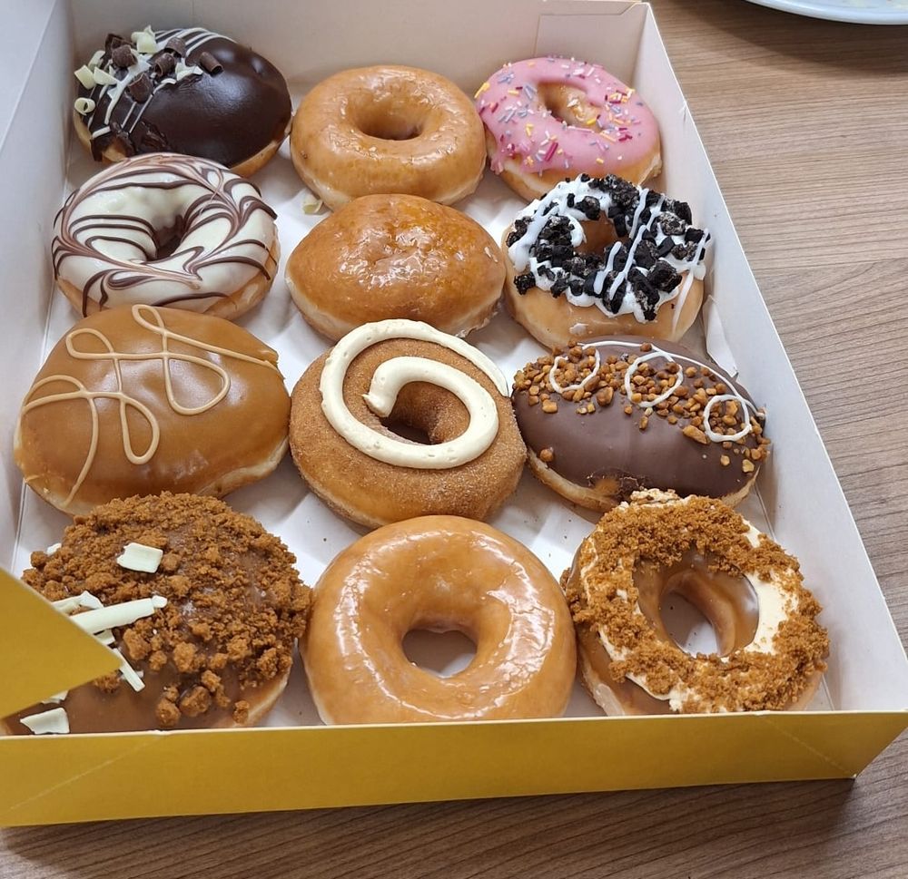 A box of krispy kremes