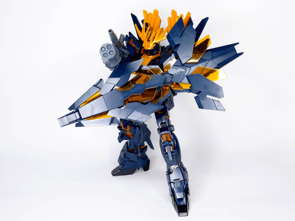 ガンプラ
バンシィ・ノルン(デストロイモード) 2