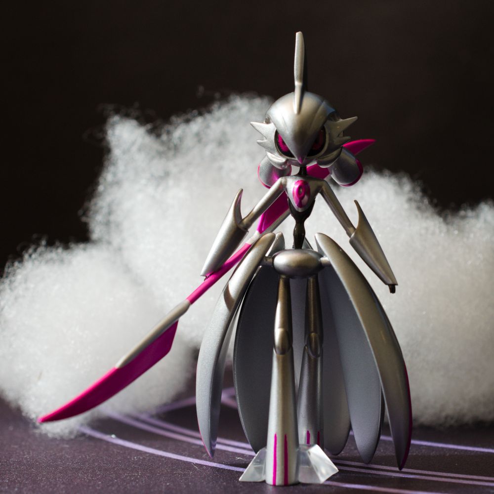 A figure of a shiny Iron Valiant.