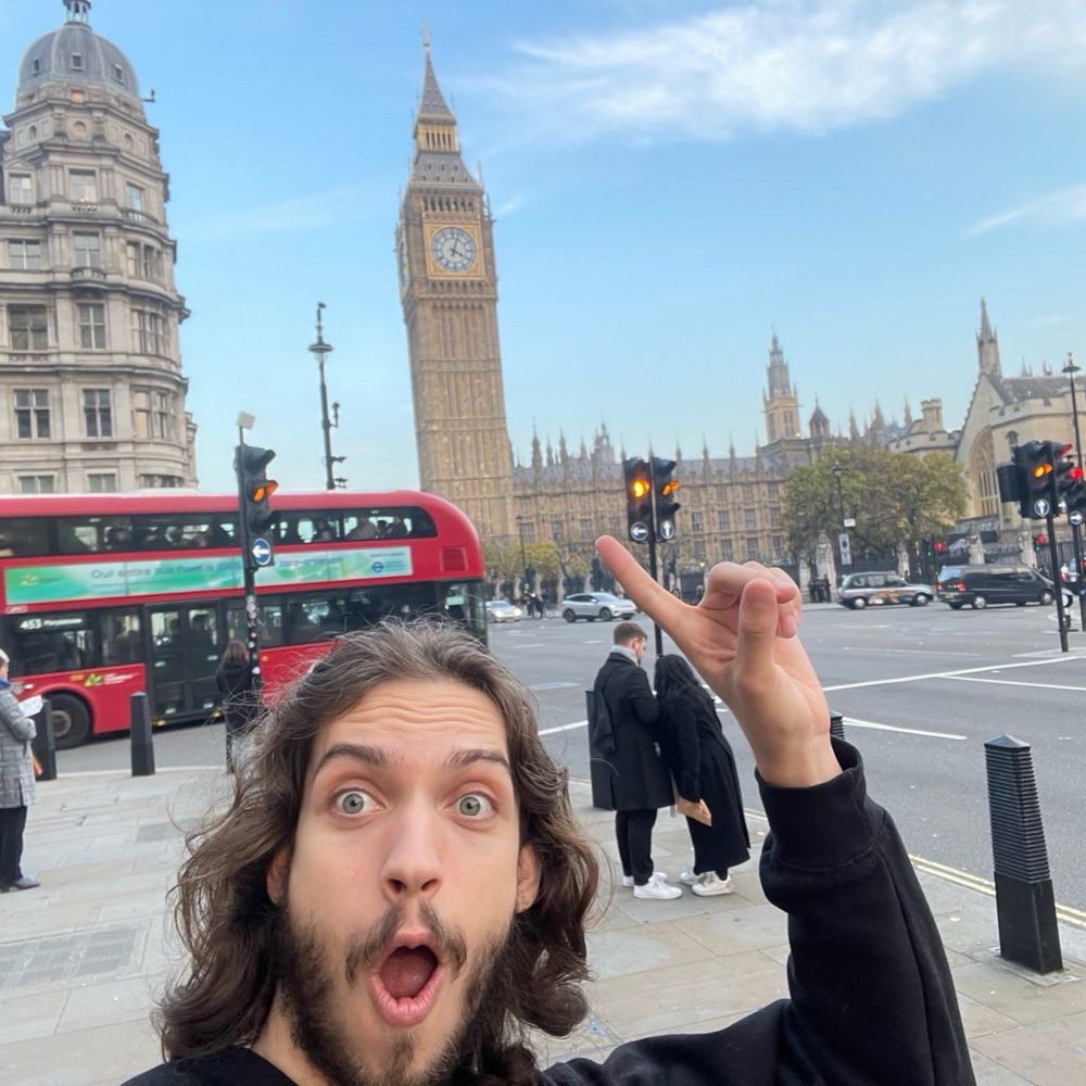 I actually love clocks, not sure if you got that from the whole time thing but getting to see Big Ben was actually on my bucket list until now:) I also got to visit the “history of clocks” exhibit in the British museum which I thought was super cool and ended up staying in there for like 30 minutes while Claire and Datto ate scones outside.