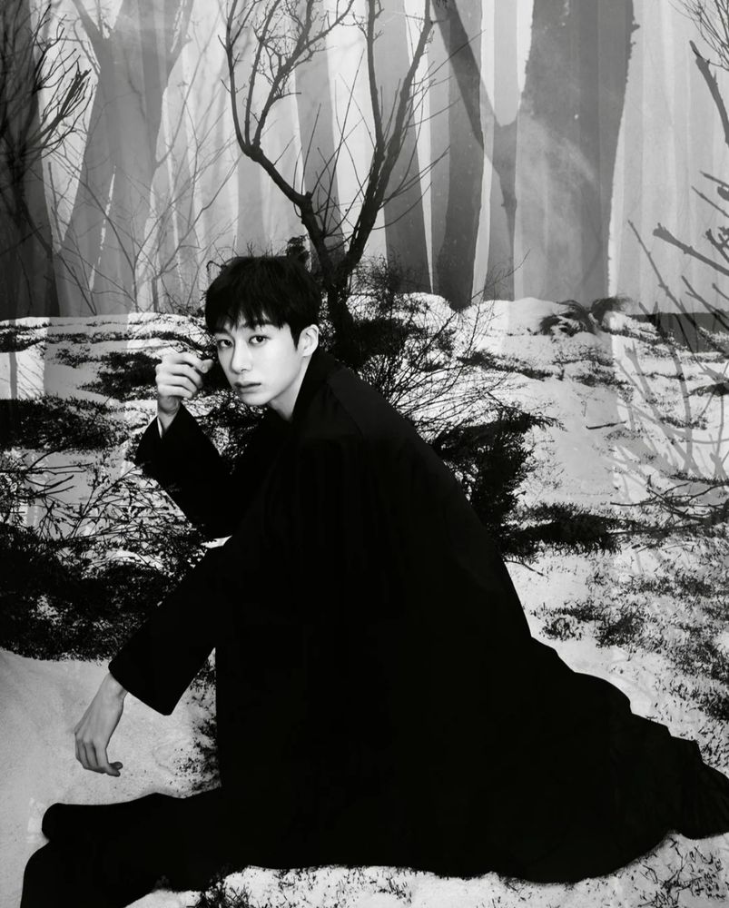 Black and white picture of MX Hyungwon