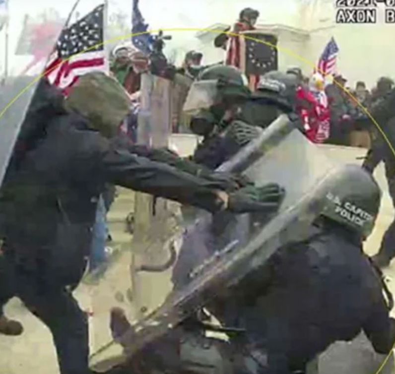 Jan 6 riot photo