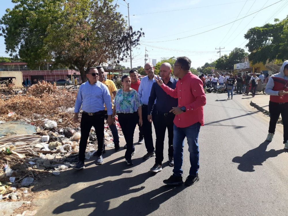 Parlamentarios del CLEZ y comunidades del oeste denuncian crisis sanitaria en Maracaibo - laotraversion.com