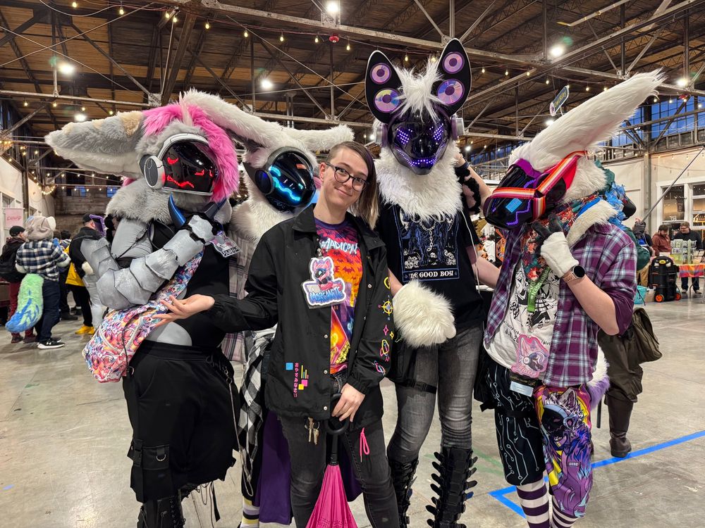 Morganite with four protogen suiters