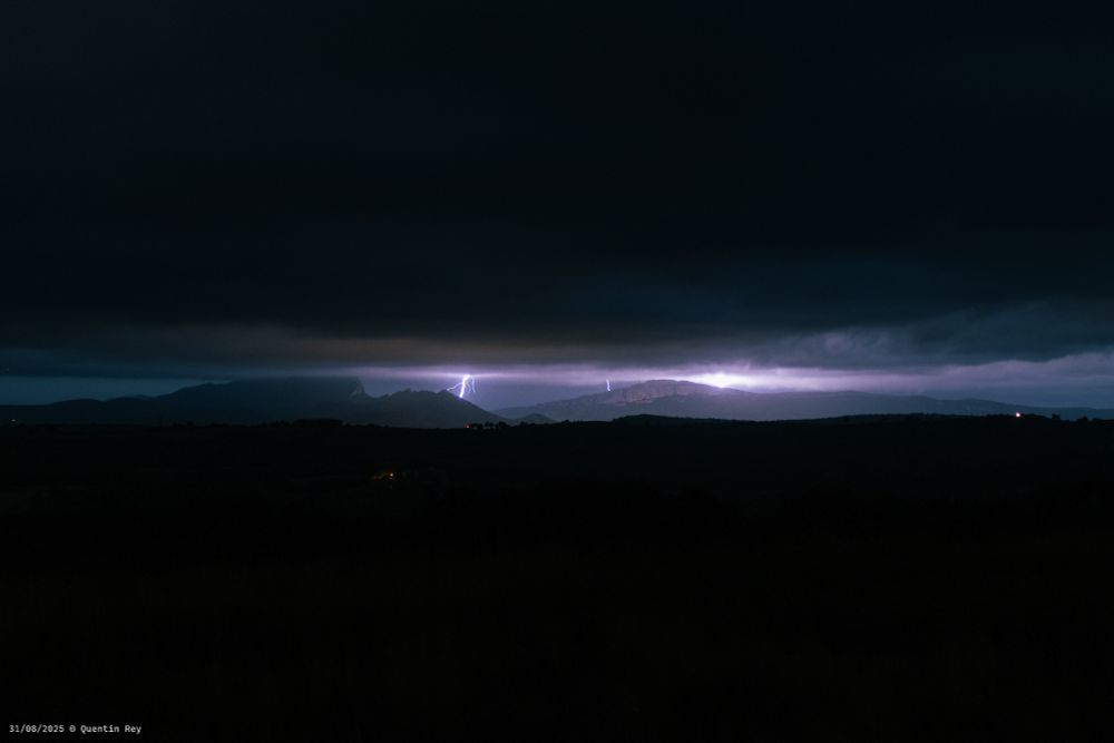 Orages puissants dans le sud de la France dans la nuit du 31 août au 1 septembre 2025 !