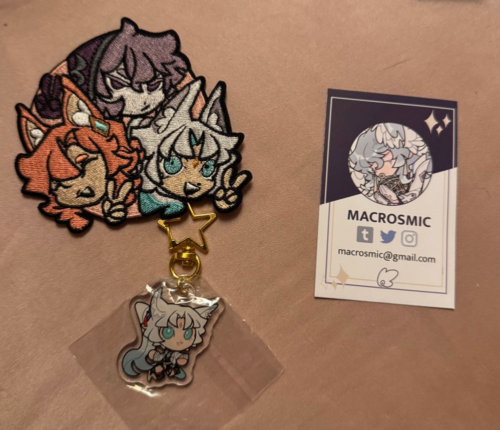 yaoqing trio heating patch and small feixiao keychain
