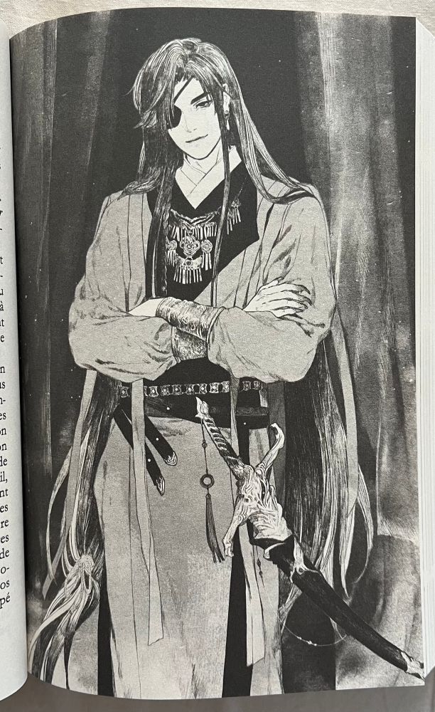 Hua Cheng from the thighs up, his arms crossed, wearing a calm expression. He has Eming at his waist.
