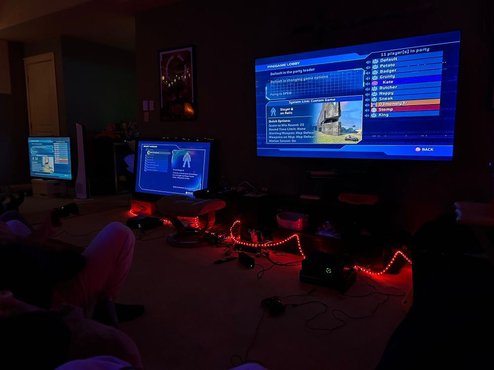 3 TVs in a halo LAN