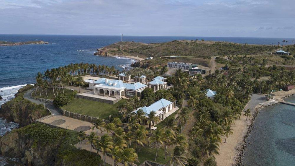 The Miami Herald has joined an effort by The New York Times asking a judge to unseal financial records from Jeffrey Epstein’s estate in the U.S. Virgin Islands.