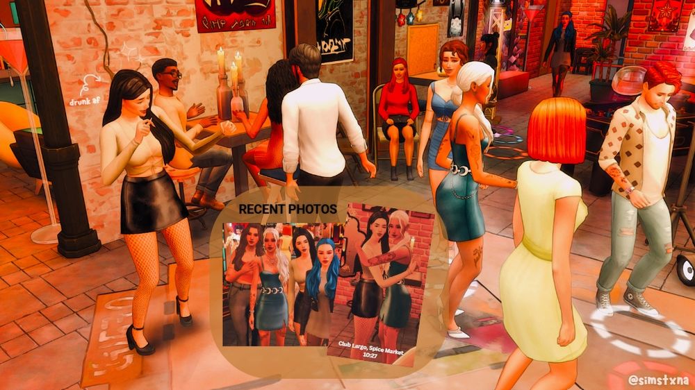 templates by Alaniesims & windslar