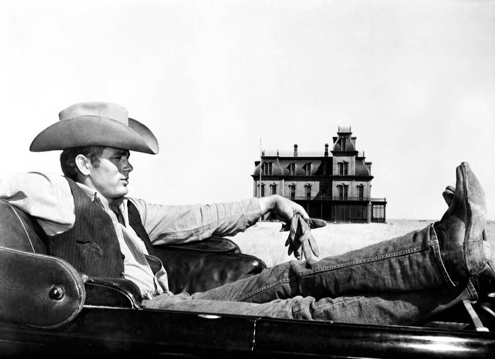 James Dean in Lee Bootcut jeans in Giant