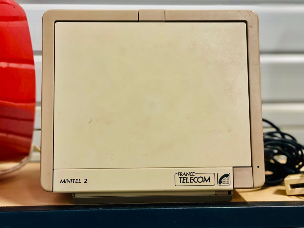 Minitel dans une brocante à Fécamp, juillet 2025
