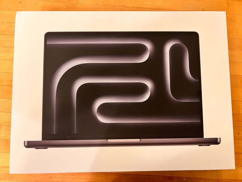 Apple MacBook Pro box with a picture of a black MacBook Pro