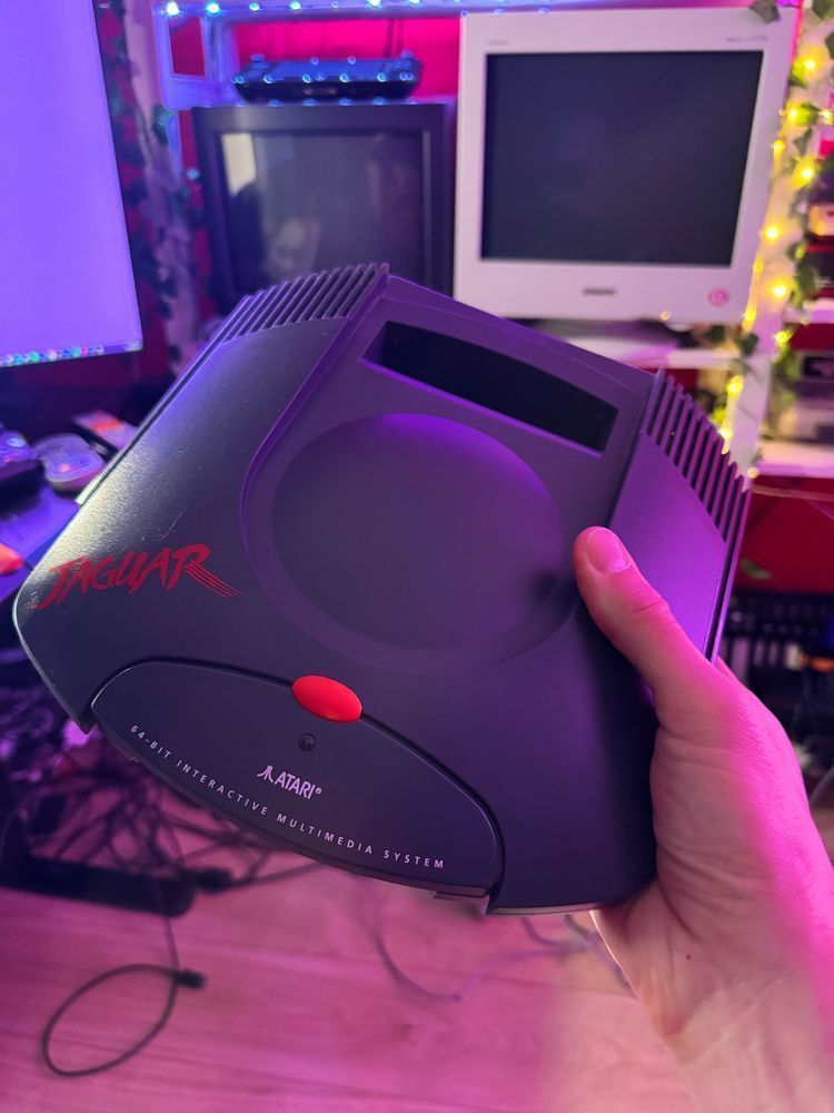 A picture of an Atari Jaguar