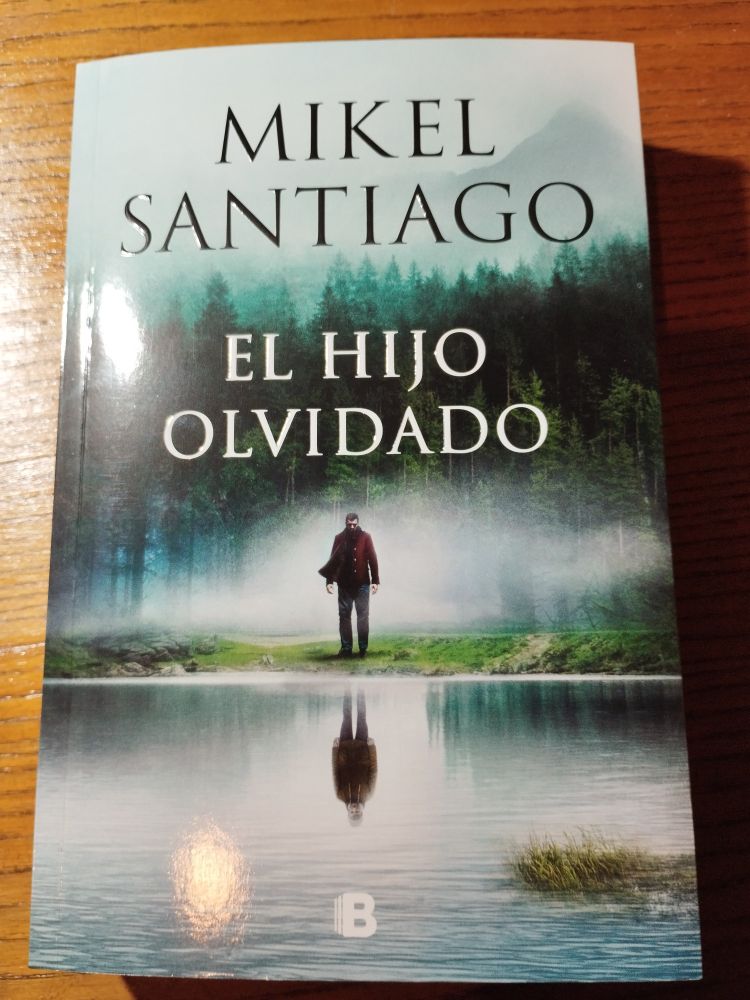 Perfecta continuación de la trilogía de Illumbe. Rápida, con ritmo, una historia que engancha y un protagonista inmenso. Las pulsaciones te subirán más de una vez, sonreirás y te dará pena que la historia llegue a su fin. En definitiva, ganas de más.  