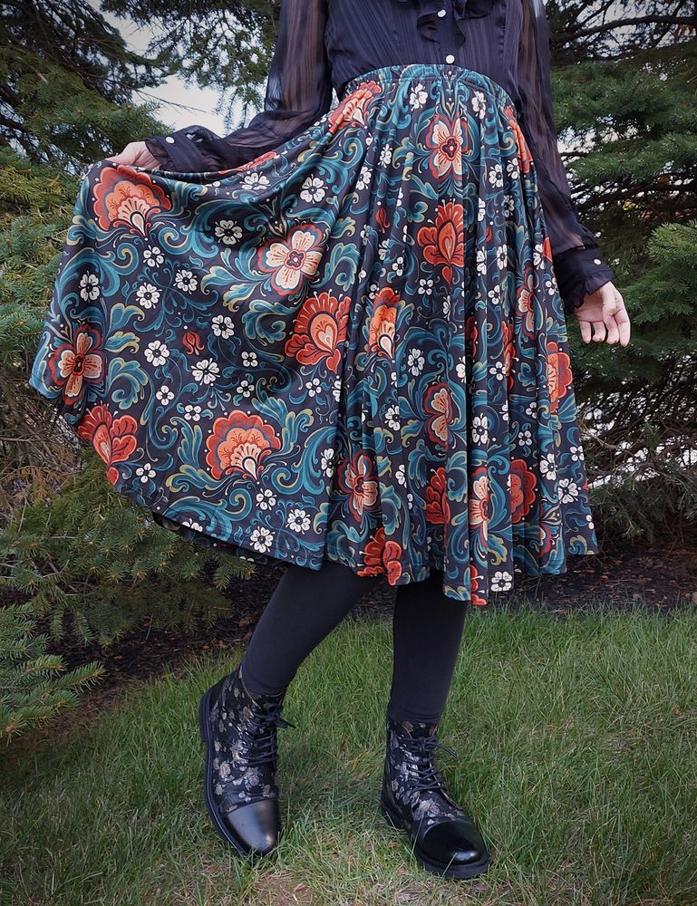 rosemaling midi skirt