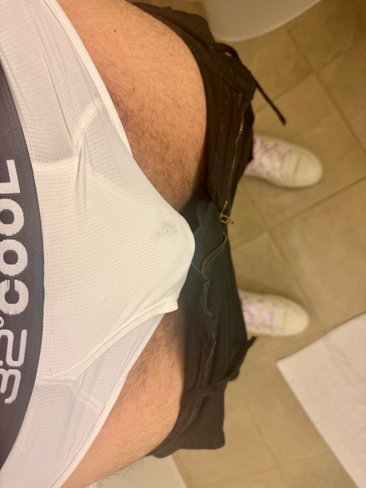 Picture of a close up of my bulge in 32 cool tighty whities