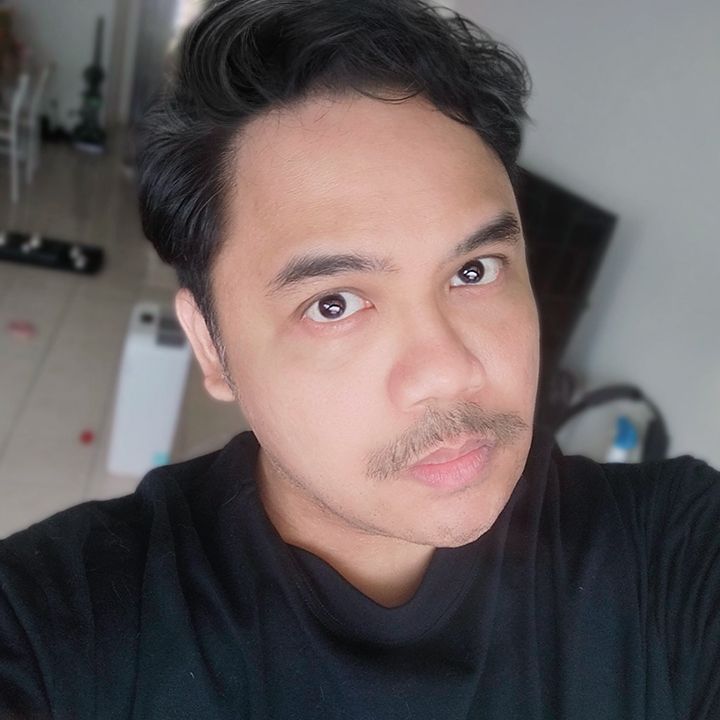 Birthday selfie, just turned 40