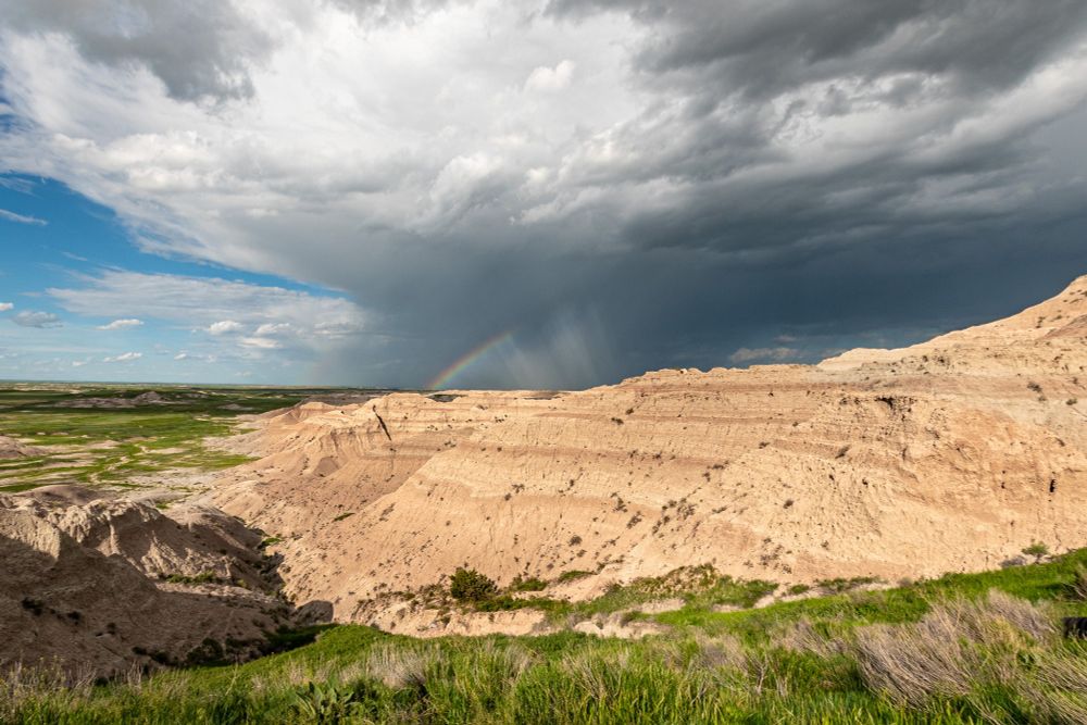 Photo credit: 2024 Weather Band Photo Contest submission "Badlands Storm" by Alex Gulino.