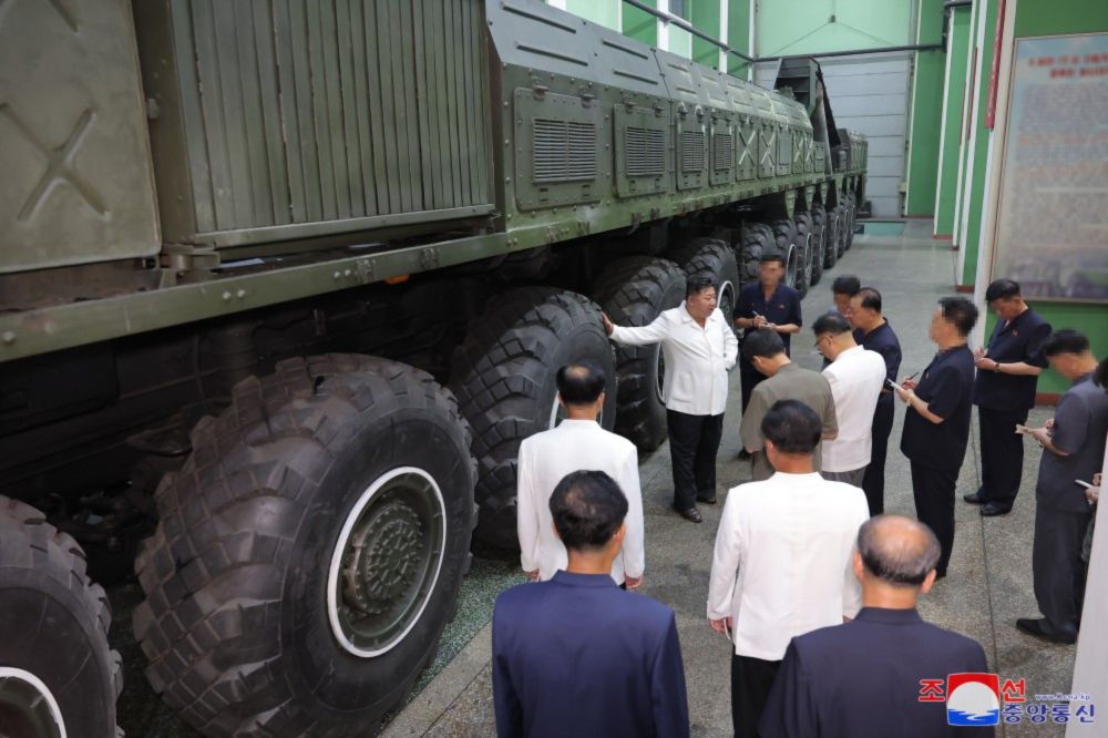 The Next Big Thing? Possibilities for North Korea’s Longer Mobile Missile Launcher Chassis - 38 North: Informed Analysis of North Korea