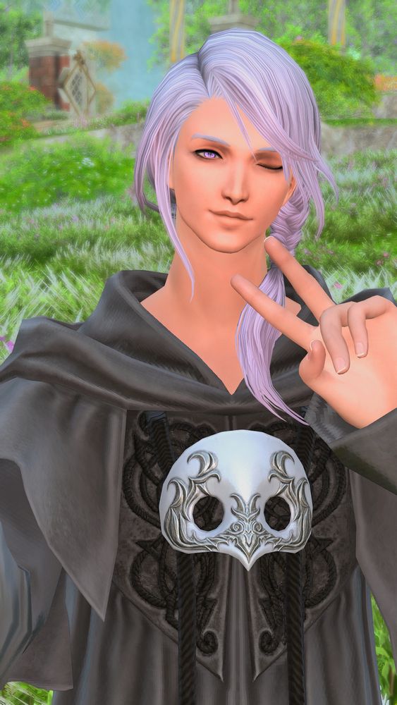 Hythlodaeus from ffxiv taking a selfie in Elpis. It's a bright day and he's wiking at the camera, making a peace sign.