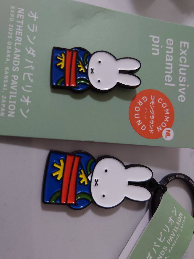 ピンバッジとキーホルダー！