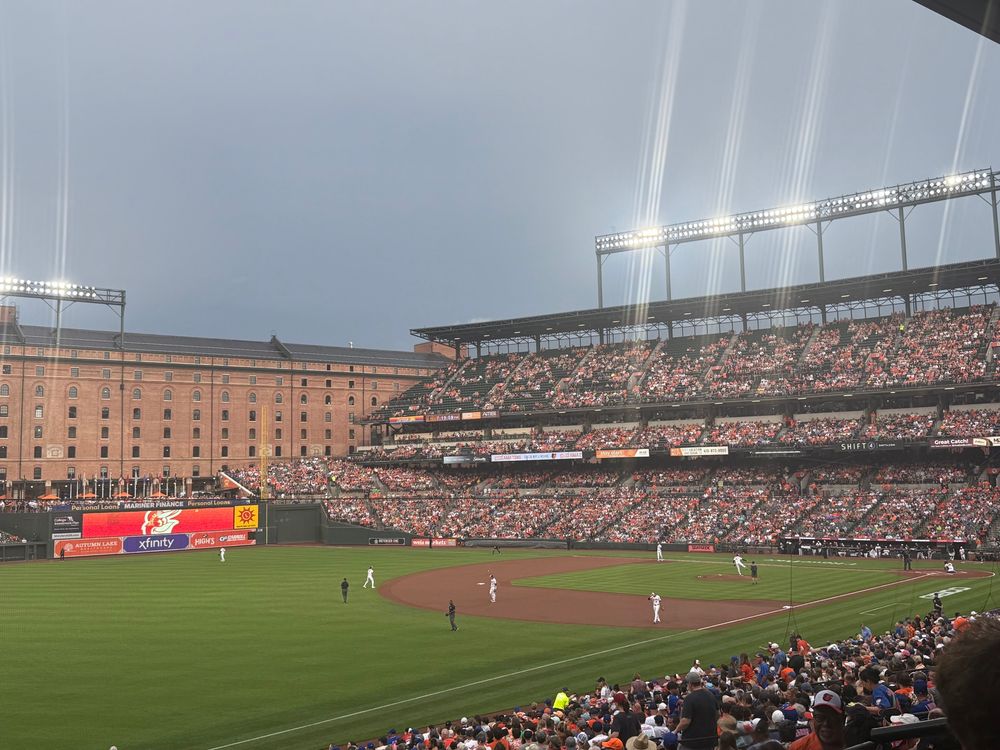 Camden Yards, July 8. Orioles vs Mets — 1st inning.