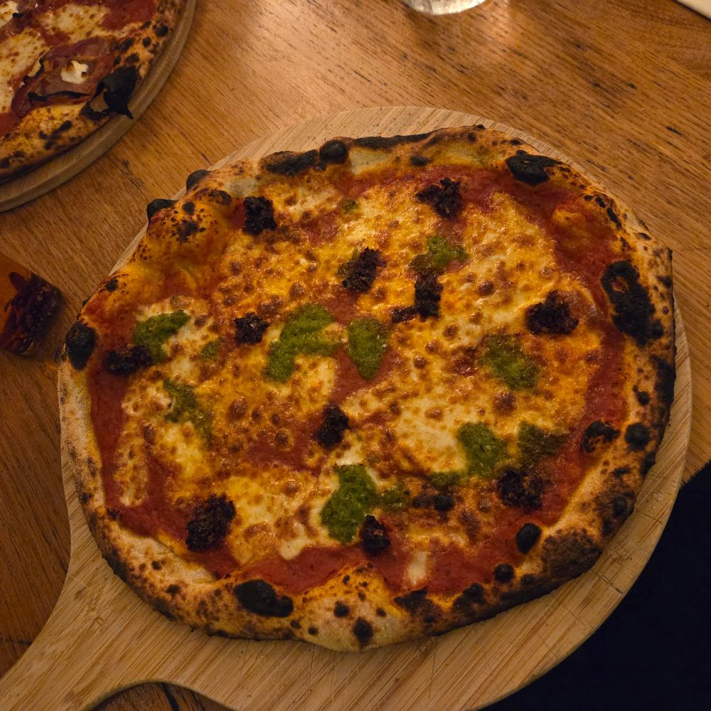 A pizza at Graan, Antwerp.