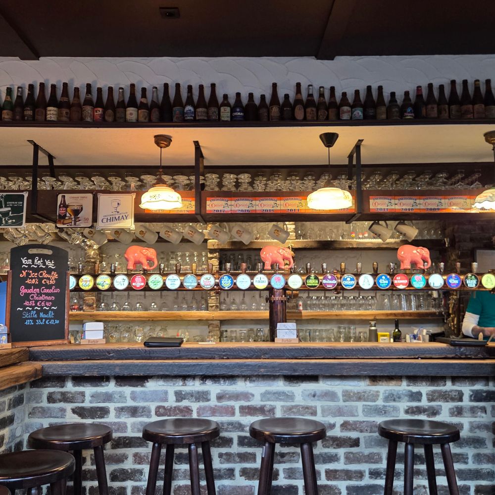 View of the bar and its taps.