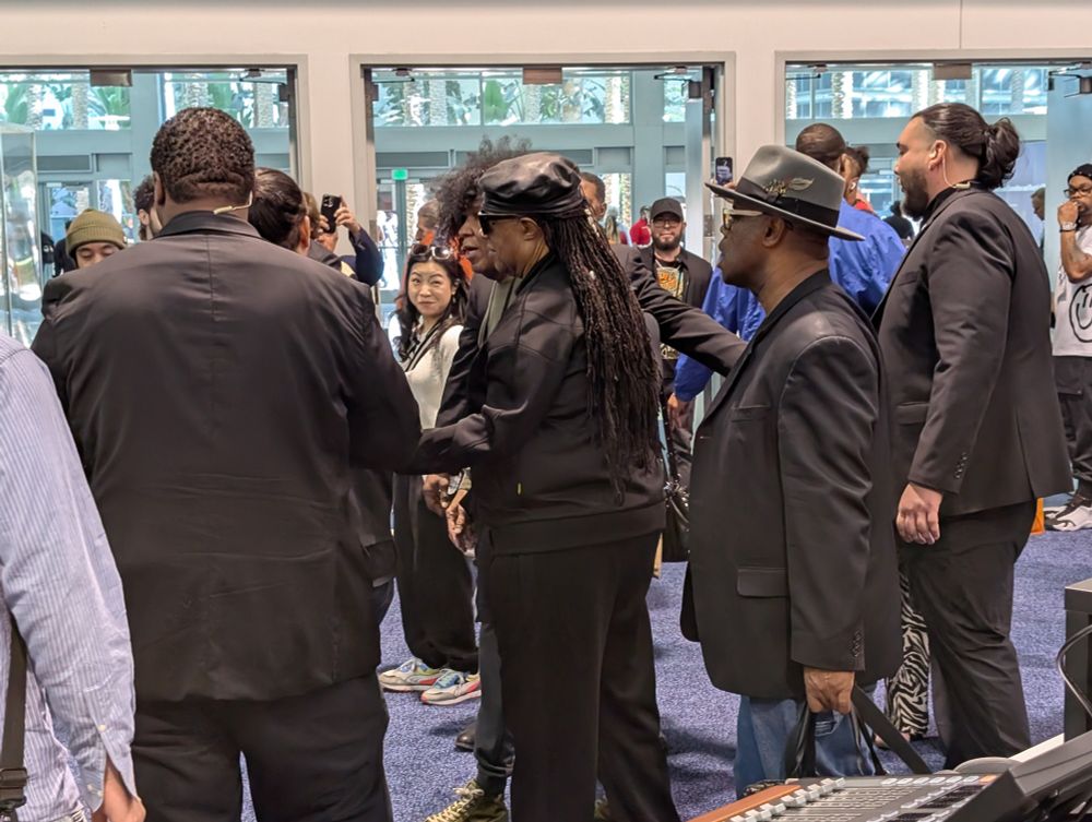 Stevie Wonder and his entourage 