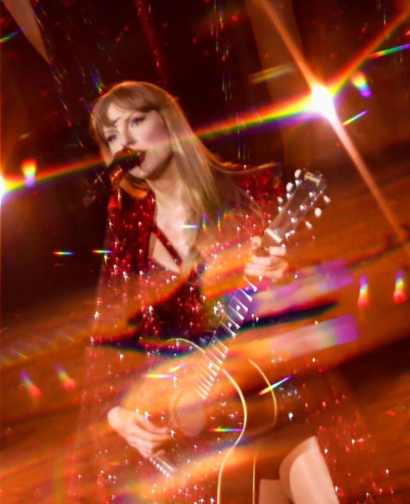 photo of taylor swift performing all too well at the eras tour in toronto night 1
