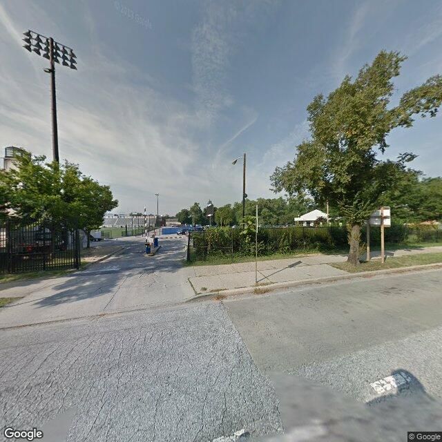 Google Maps Street View of bus stop UNIVERSITY PKWY & CANTERBURY RD opp sb