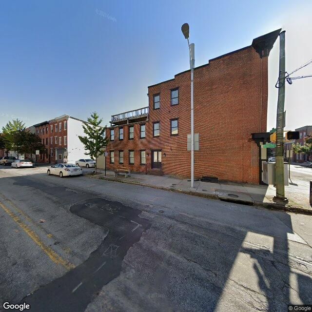 Google Maps Street View of bus stop FORT AVE & CHARLES ST fs eb