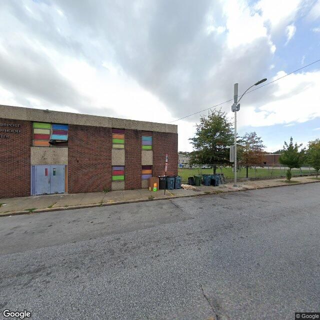 Google Maps Street View of bus stop KIRK AVE & 22ND ST nb
