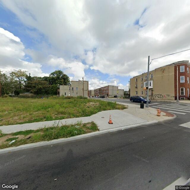 Google Maps Street View of bus stop NORTH AVE & HOMEWOOD AVE wb