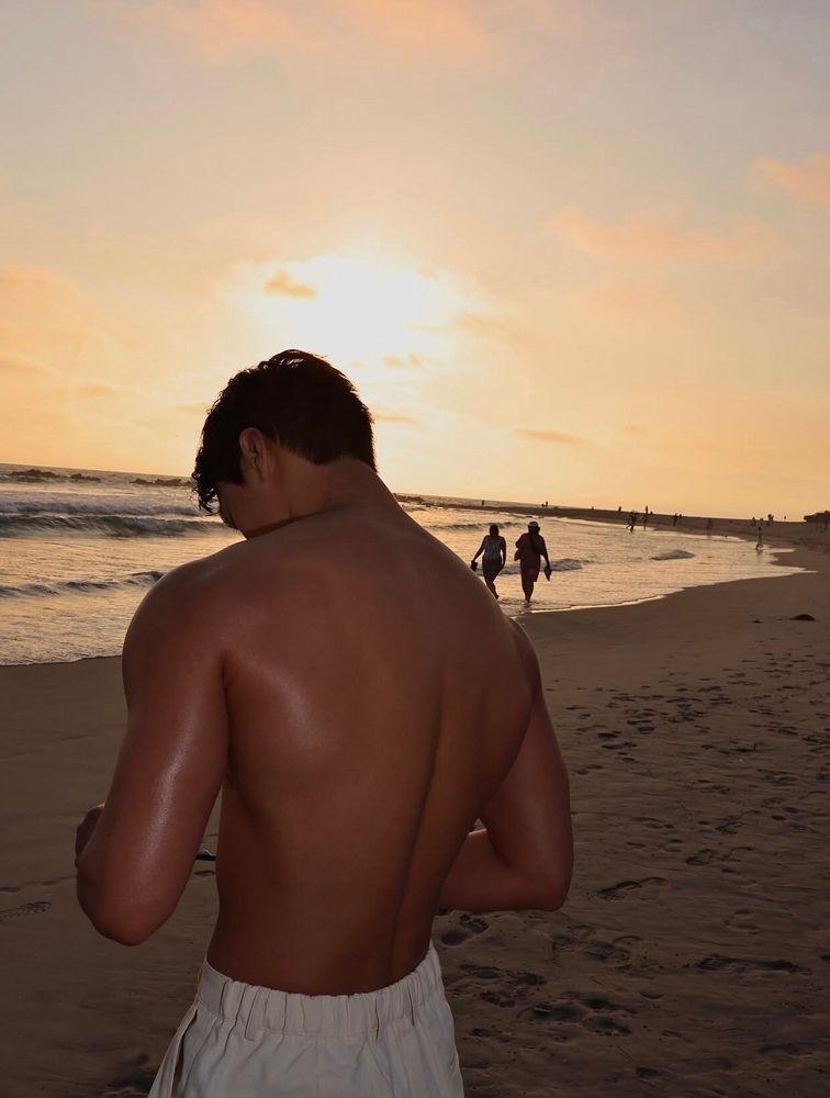 Shirtless San
