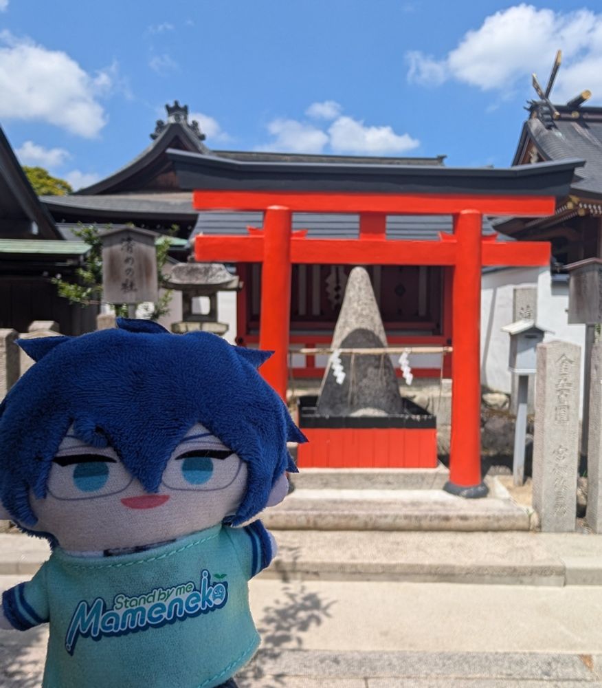 車折神社の清めの社とレオスぱぺ